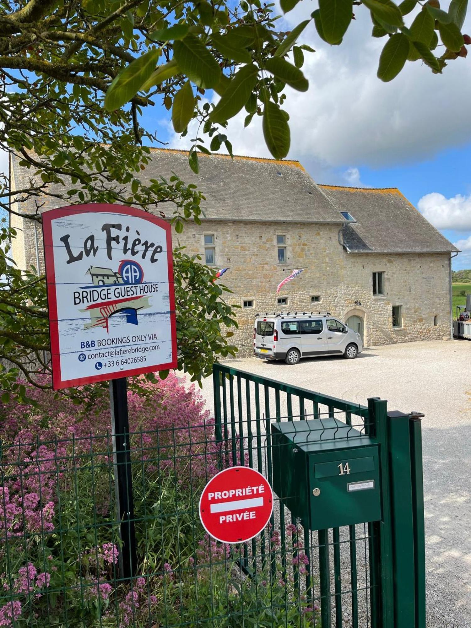 La Fiere Bridge Guest House Amfreville  Exterior photo